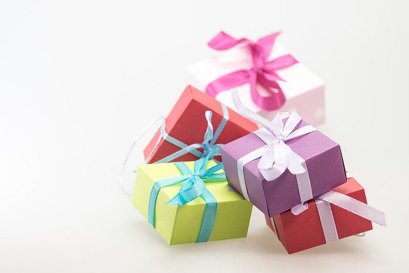HAVOC sponsors children&#8217;s gift requests with annual Mitten Tree Fundraiser