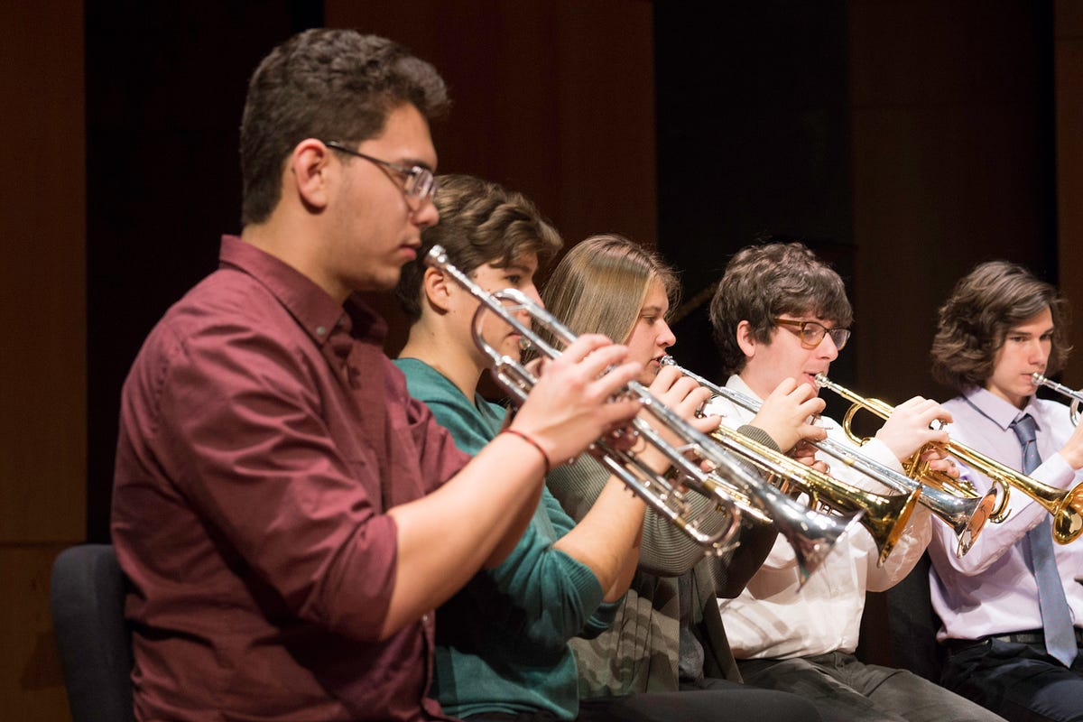 Music department brings holiday spirit with winter performances