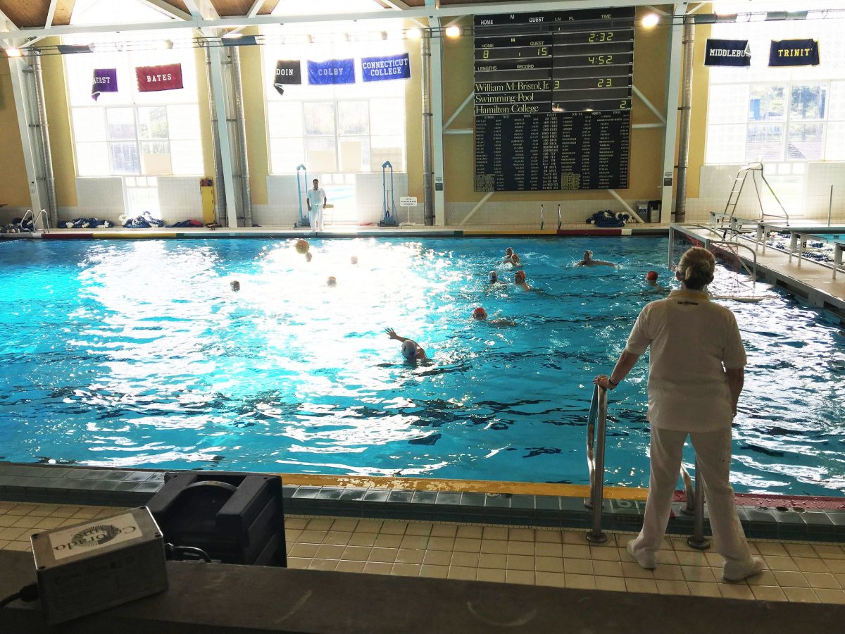 Water polo sweeps second bracket of state championship in dominant fashion