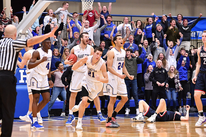 Unfinished business: men&#8217;s basketball looking to build on past season&#8217;s successes