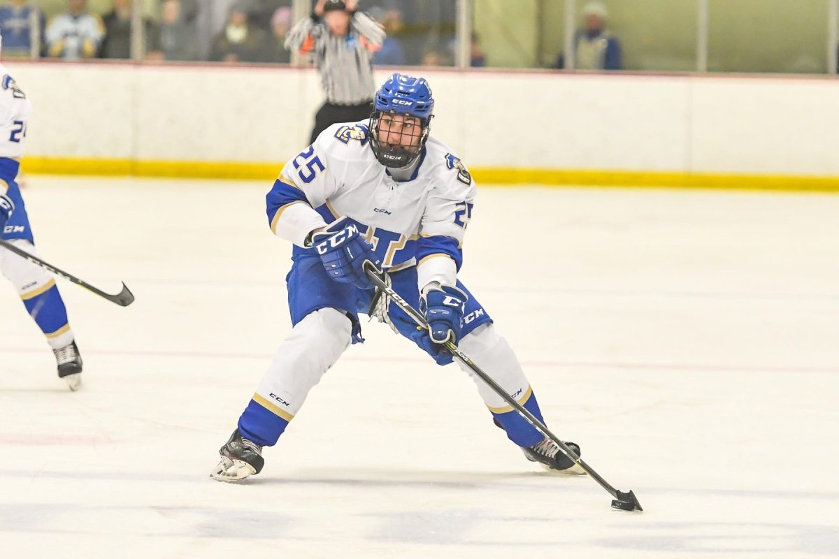 Men&#8217;s hockey wins overtime thriller to extend win streak to three