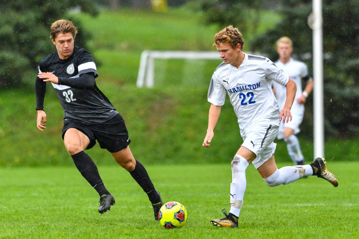 Men&#8217;s soccer advances to NESCAC semifinals