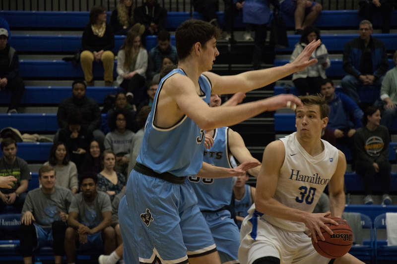 Men&#8217;s basketball earns NCAA tournament bid despite loss in NESCAC semifinals