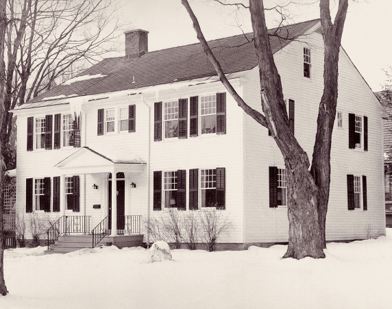 Backus house celebrates Purim