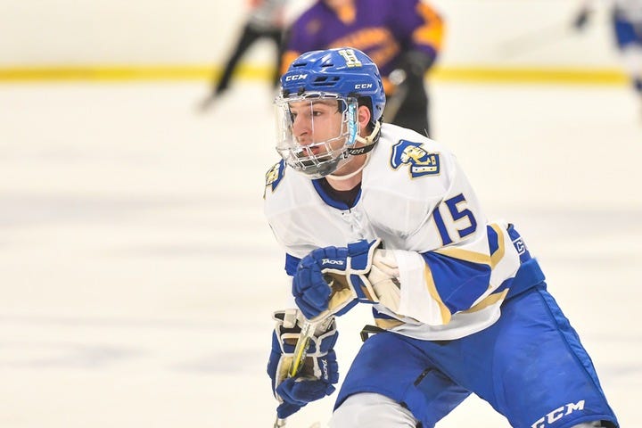 Men&#8217;s hockey wins overtime thriller to advance to NESCAC semifinals