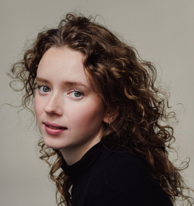 Psychotherapist and alumna shares valuable insight on people-pleasing