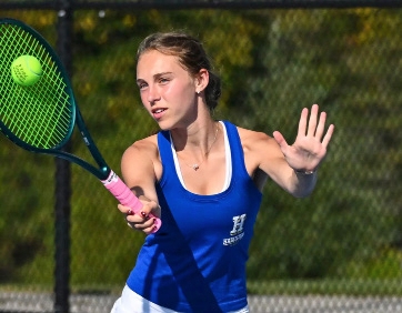 Rock ’29 teamed up with Freeman ’26 to win the fourth flight doubles championship with a 2-0 record for the Continentals.